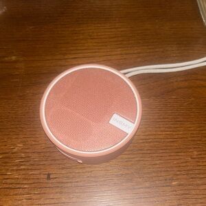 INSYMY Pink Portable Speaker